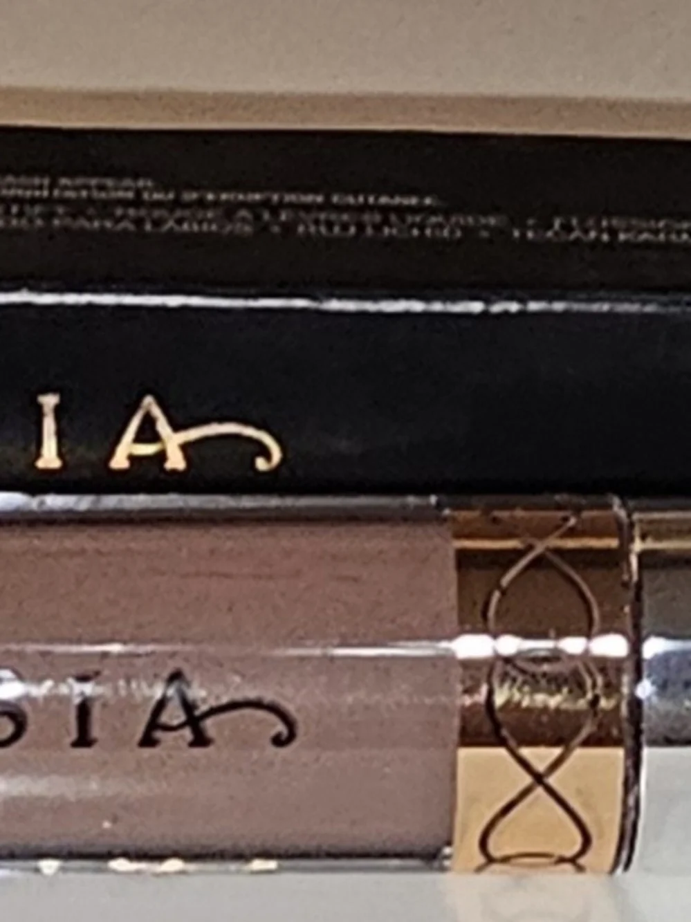 Anastasia Beverly Hills here are